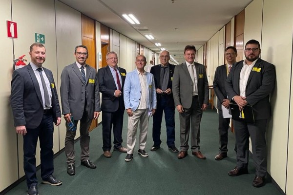 Sindilojas Vale do Taquari integra comitiva da Fecomércio-RS em Brasília