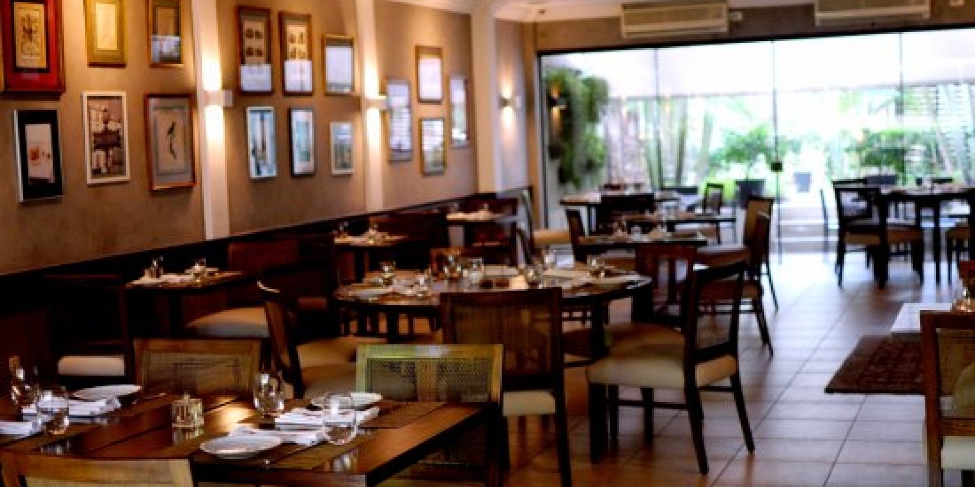 Retomada do funcionamento de restaurantes colaborou para o resultado positivo do setor de serviços