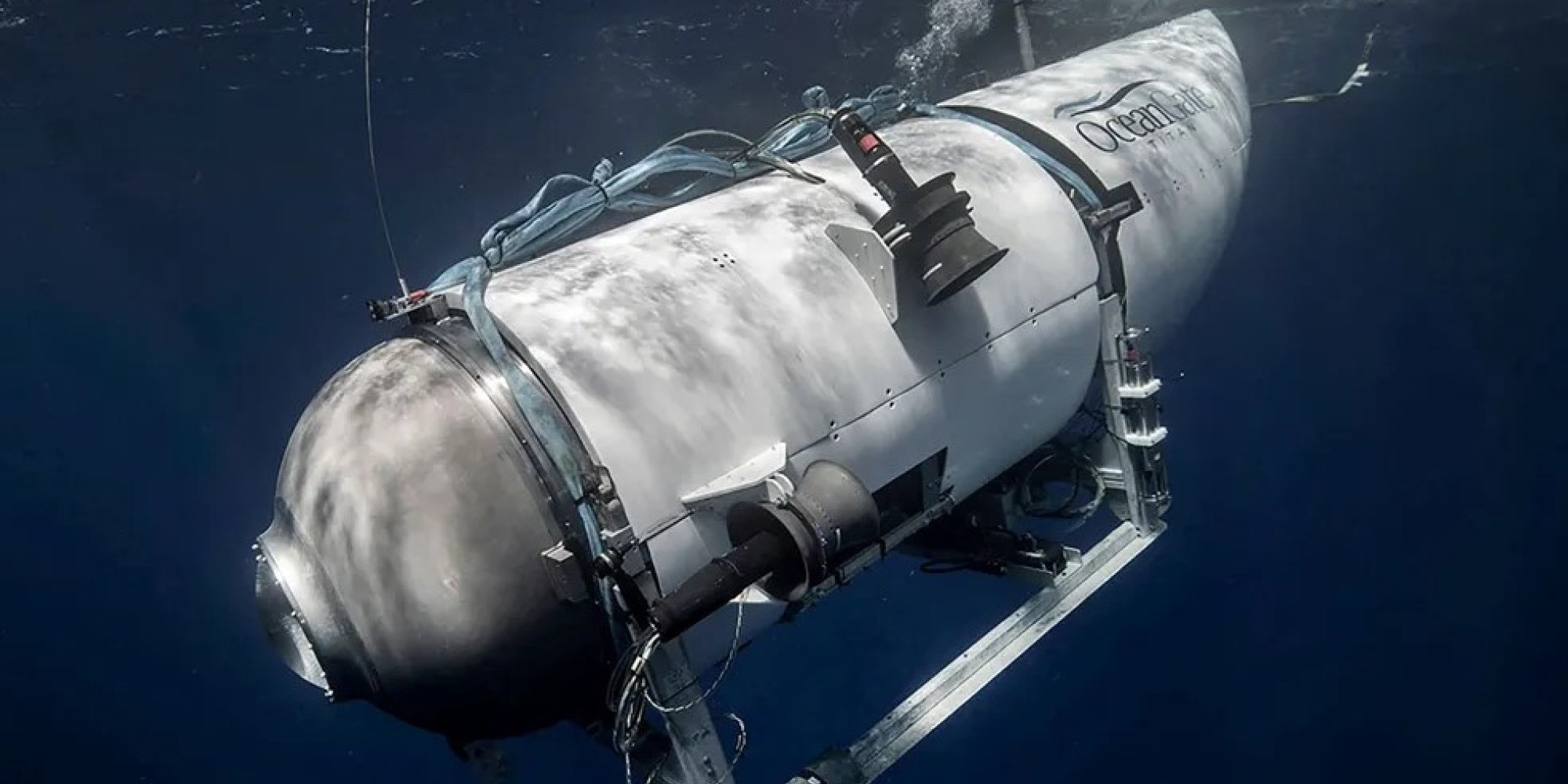 Os cinco tripulantes do submarino que foram ver os destroços do Titanic morreram