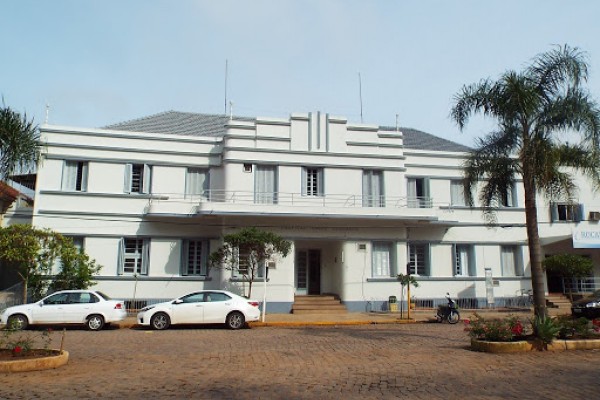 Uma paciente está internada no Hospital de Roca Sales 