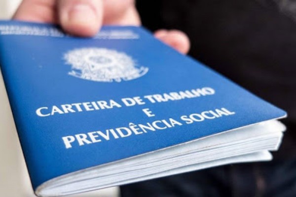  Após quatro meses de queda, o emprego cresceu no Brasil 