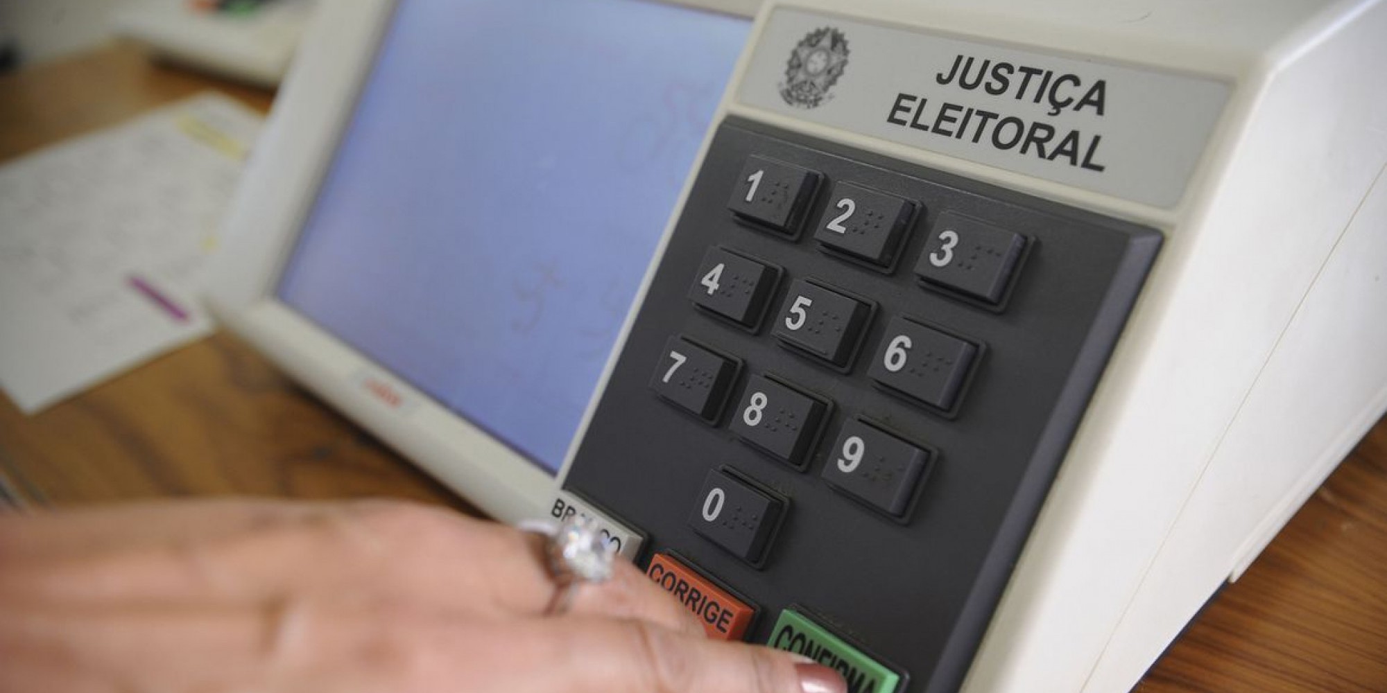 Primeiro turno ocorre em 15 de novembro