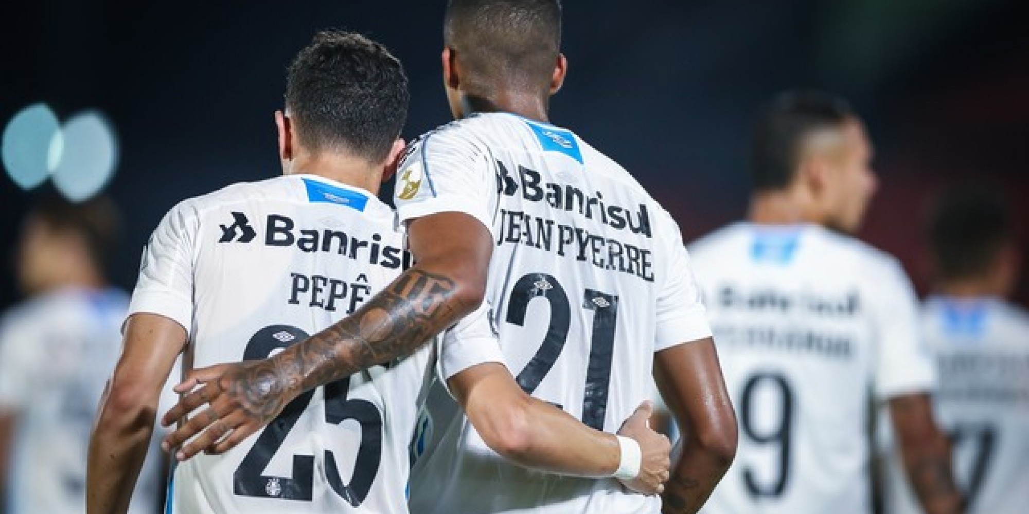Jean Pyerre e Pepê deram a vitória ao Grêmio Jean Pyerre e Pepê deram a vitória ao Grêmio